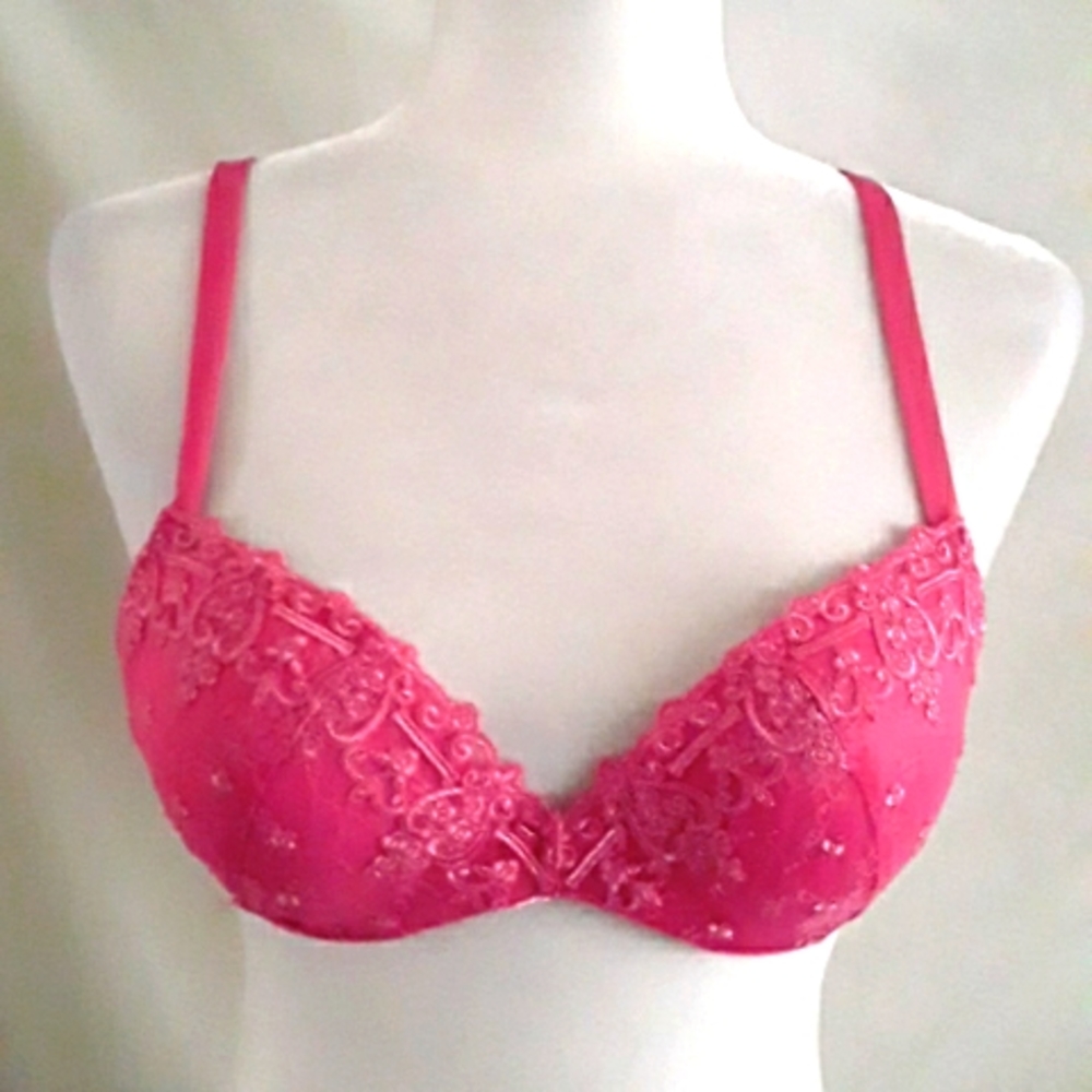 Wonderbra - Picture 2 of 10